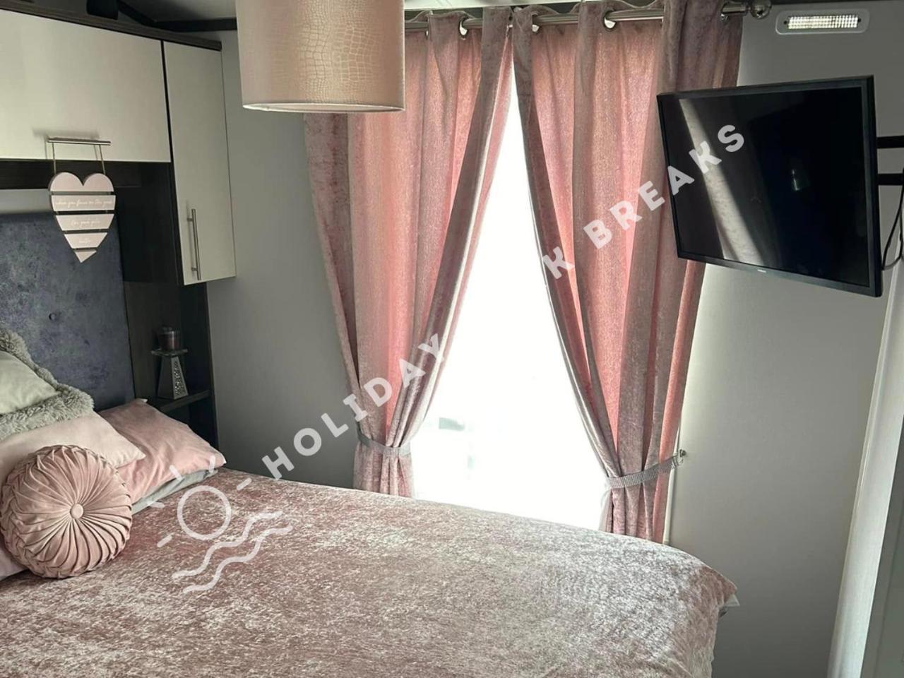 Luxury 2 Bedroom At Seal Bay Resort Selsey Eksteriør bilde