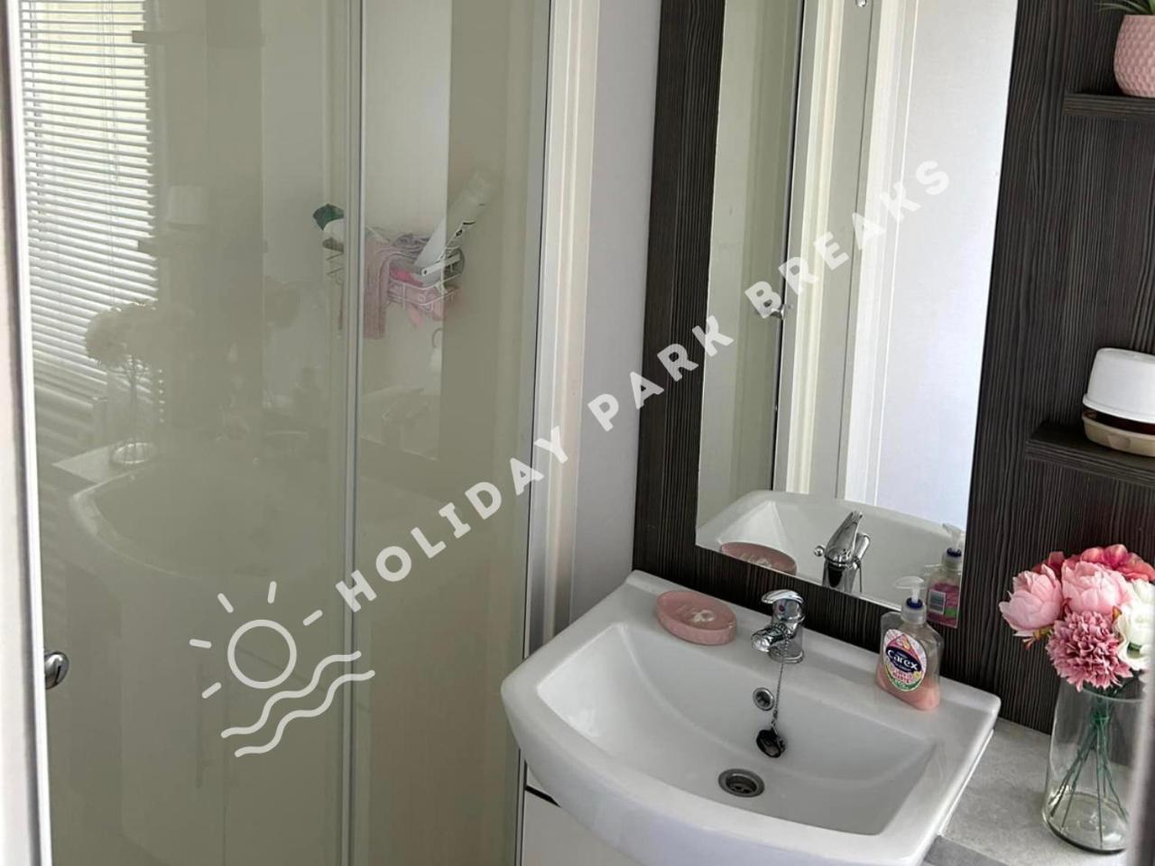 Luxury 2 Bedroom At Seal Bay Resort Selsey Eksteriør bilde